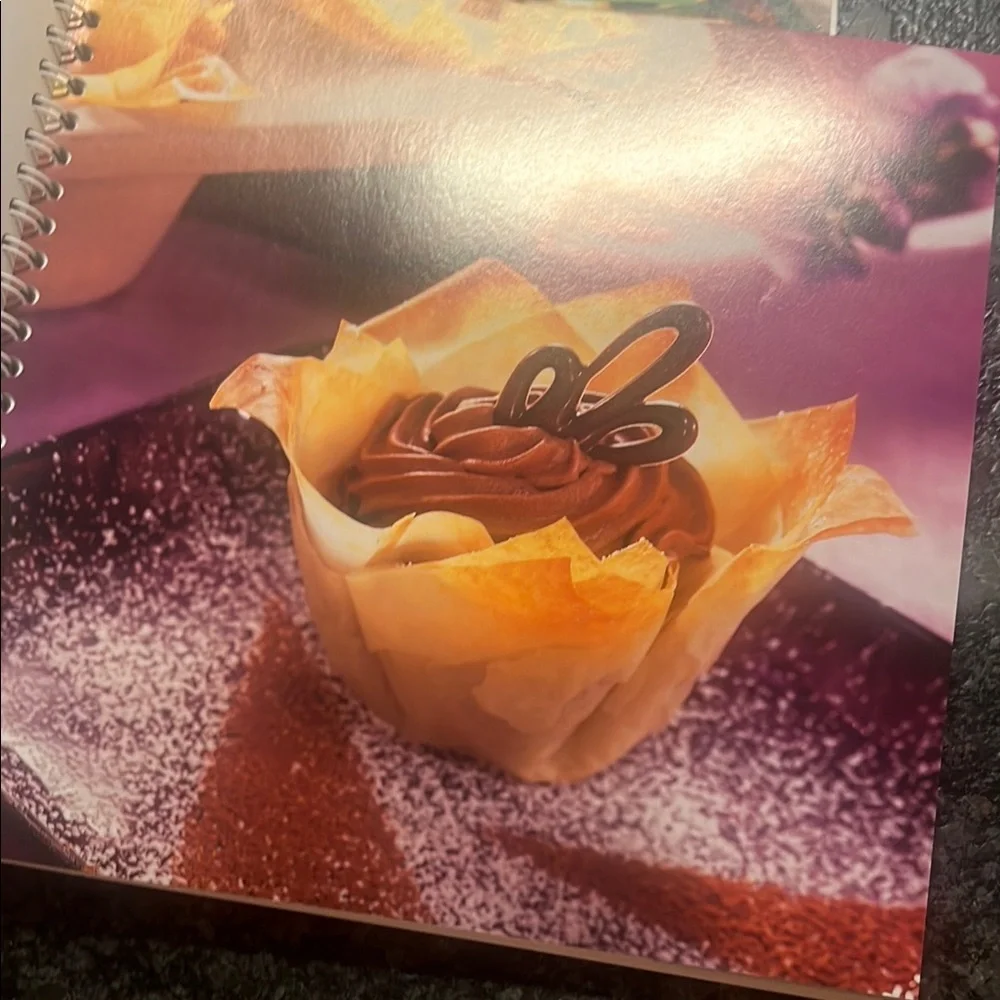 The Pampered Chef Delightful Desserts & Casual Cooking Cookbook Collection